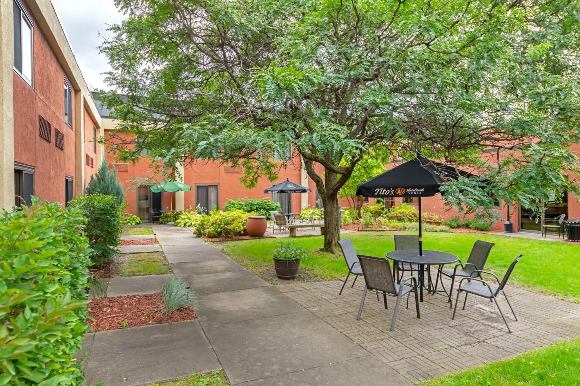 Best Western Plus St. Paul North/Shoreview Екстер'єр фото